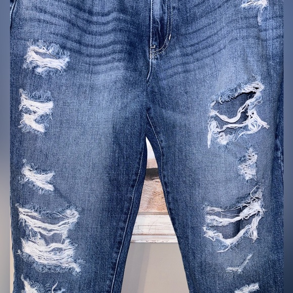KanCan Distressed Effy Midrise Boyfriend Jeans 15/31 Nice!! - Picture 2 of 6